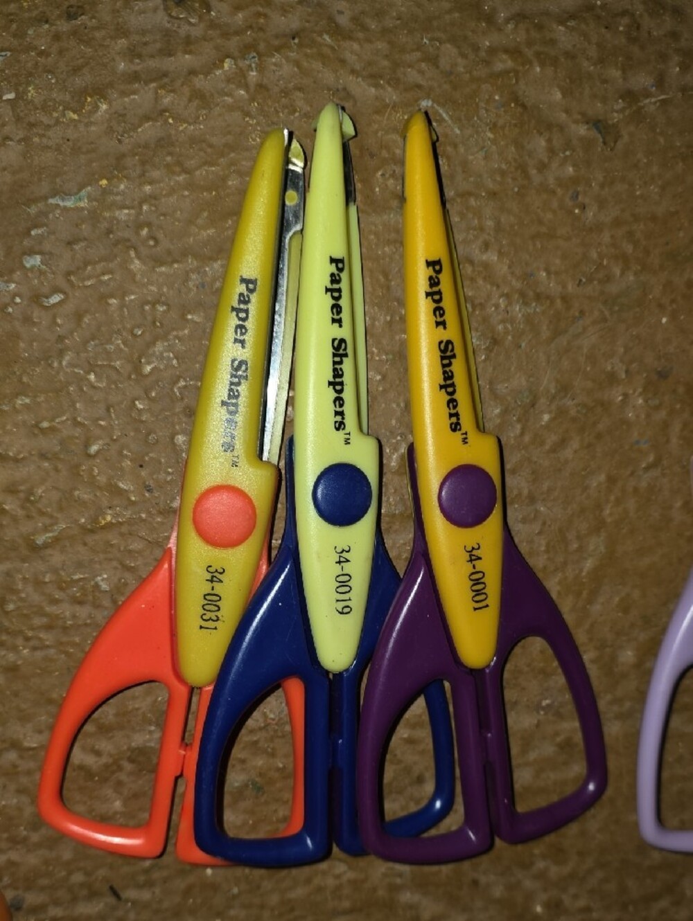 Assorted Color Craft Scissors Set by - Picture 4 of 7